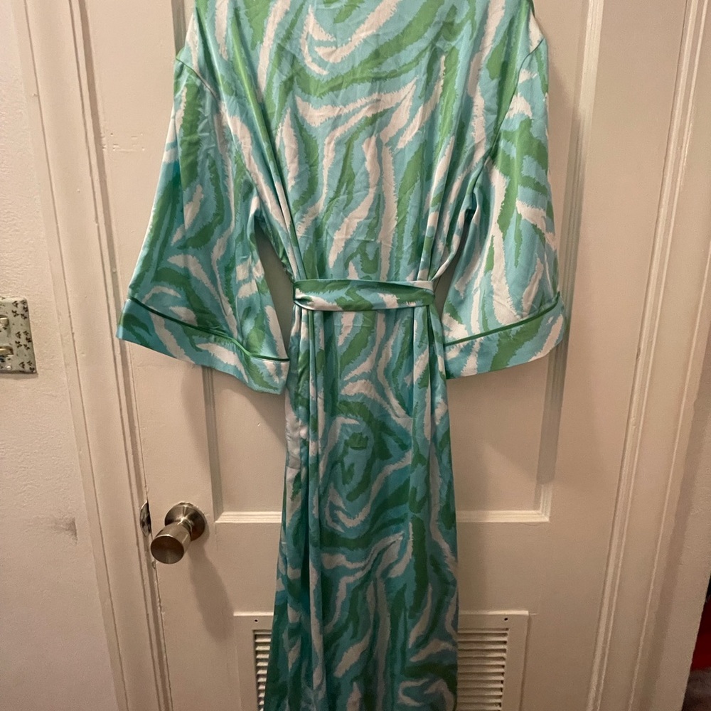 Diane Furstenberg For Target Robe - Picture 16 of 16